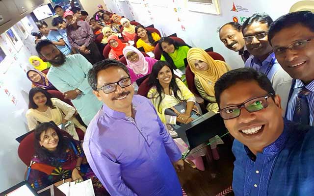 রাজশাহীতে নারীদের জন্য স্মার্টবাস চালু