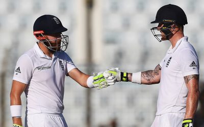 সাকিবের ৫ উইকেট সত্ত্বেও ব্যাকফুটে বাংলাদেশ