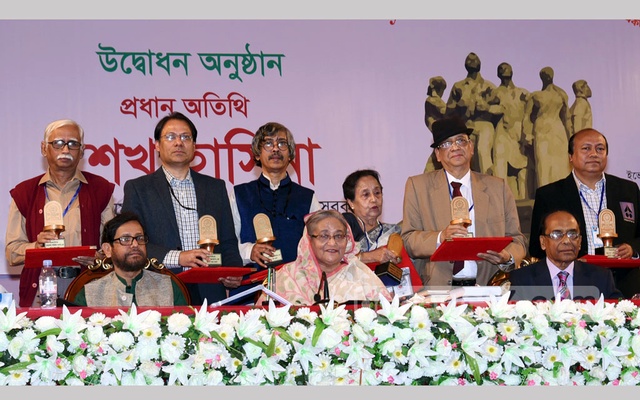 অমর একুশে গ্রন্থমেলা উদ্বোধন