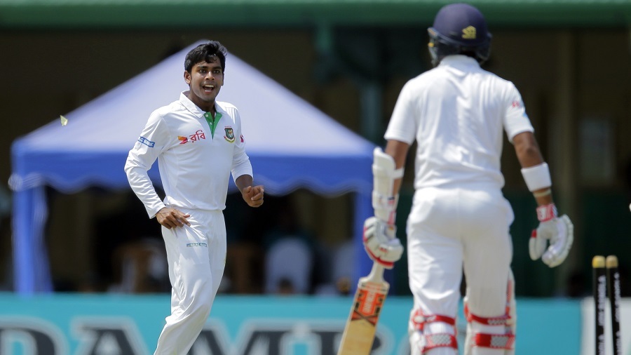 শততম টেস্টের সকালেই ৪ উইকেট পেল বাংলাদেশ