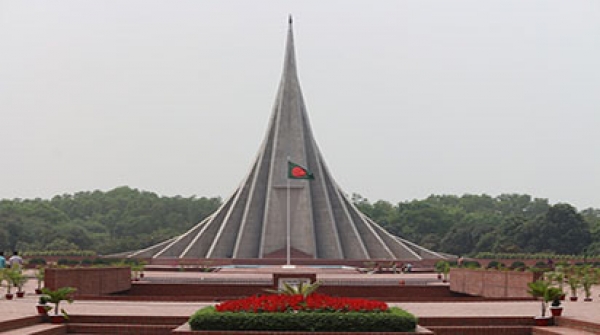স্বাধীনতা দিবসের জন্য সেজেছে জাতীয় স্মৃতিসৌধ