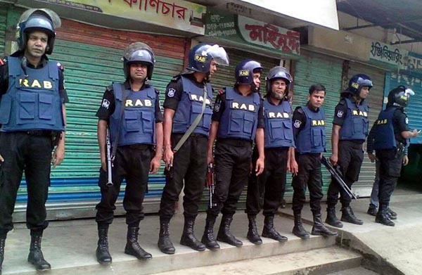 মৌলভীবাজারের বড়হাটে “জঙ্গি আস্তানায়” শুরু হয়েছে ‘অপারেশন হিটব্যাক’