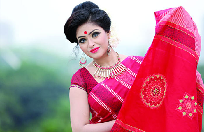 ঈদের সাজের প্রস্তুতি