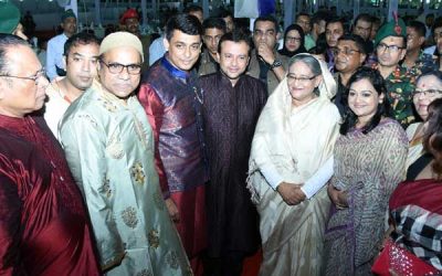 কবি-শিল্পীসহ বিশিষ্টজনের সঙ্গে প্রধানমন্ত্রীর ইফতার