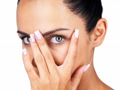 চোখের নিচের কালো দাগ দূর করার উপায়