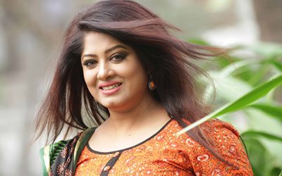 শিল্পী সমিতি থেকে সরে দাঁড়ালেন মৌসুমী