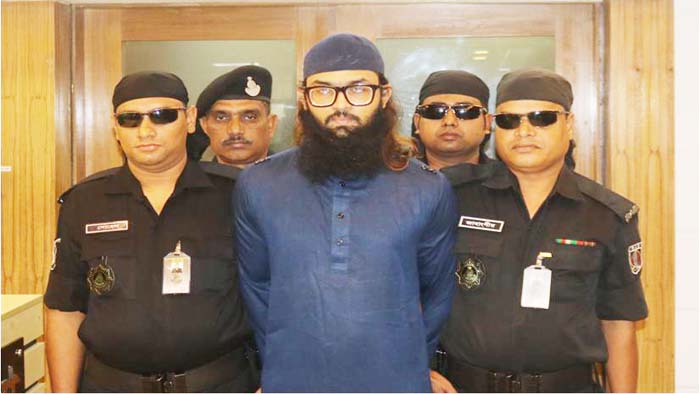 র‌্যাম্প মডেল থেকে জেএমবি কমান্ডার