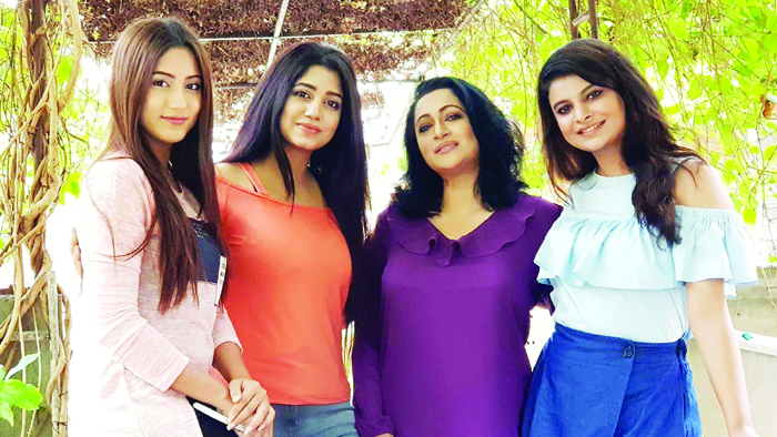 একঝাঁক তরুণের হিং টিং ছট