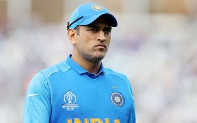আন্তর্জাতিক ক্রিকেট থেকে অবসরের ঘোষণা ধোনির