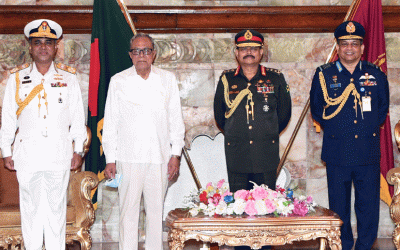 রাষ্ট্রপতির সাথে সশস্ত্র বাহিনীর প্রধানগণের সাক্ষাৎ