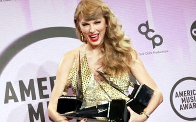 আমেরিকান মিউজিক অ্যাওয়ার্ড সেরা শিল্পী টেইলর সুইফট